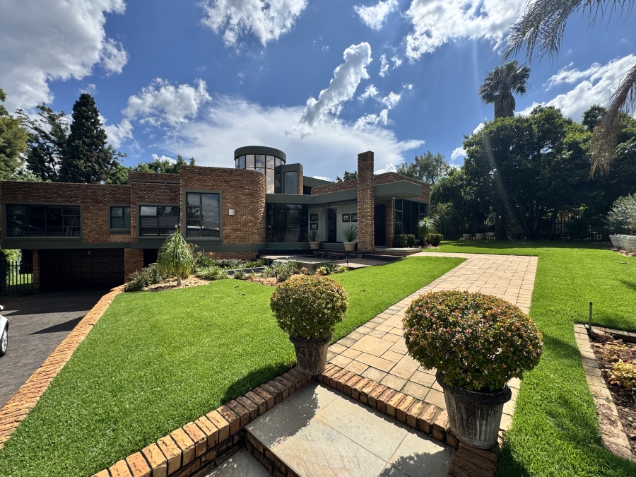 4 Bedroom Property for Sale in Wilkoppies North West